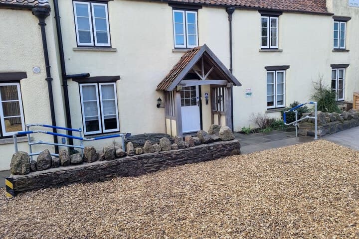 Old Manor House B&B photo 3