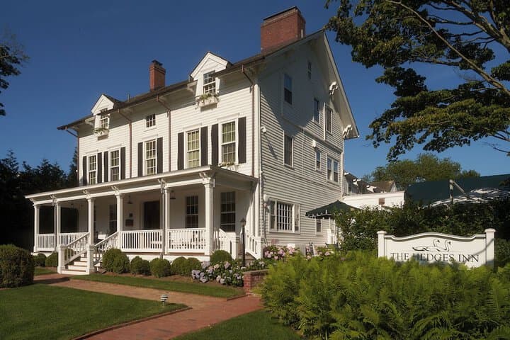 The Hedges Inn photo 3