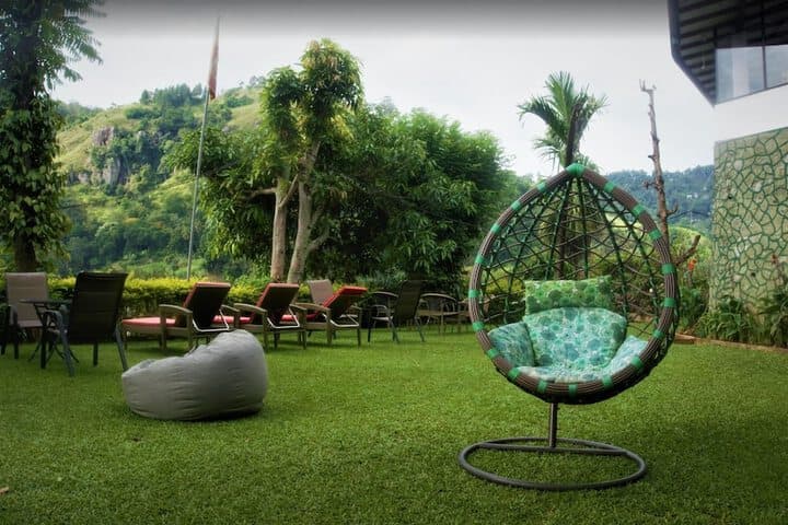 Ella destination view