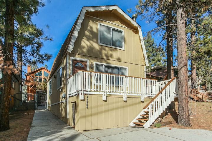 Cabin in the Pines photo 3