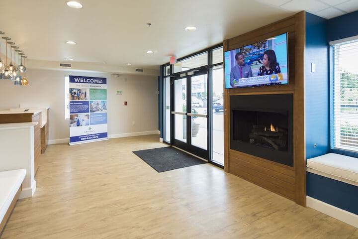 Uptown Suites Extended Stay Denver CO – Centennial photo 5