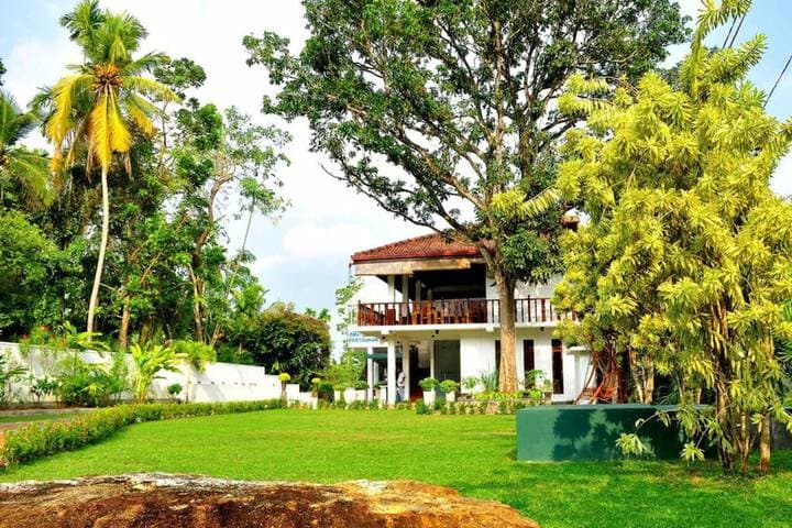 Rockery Villa photo 3