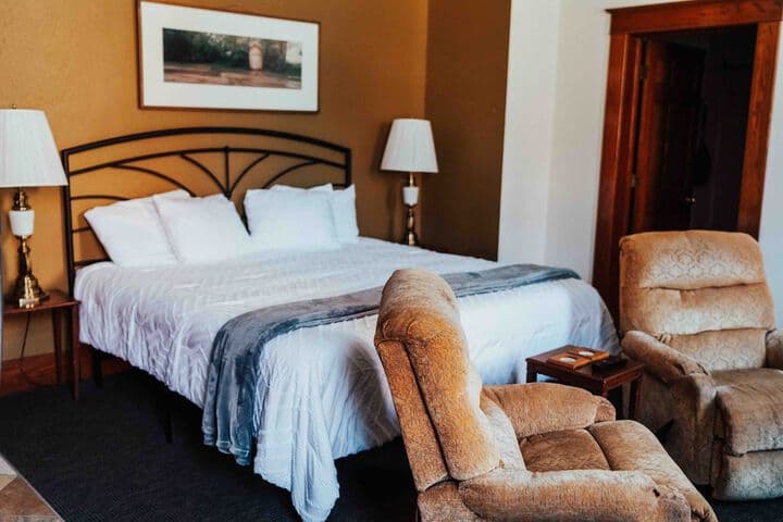 Town Hall Inn photo 3