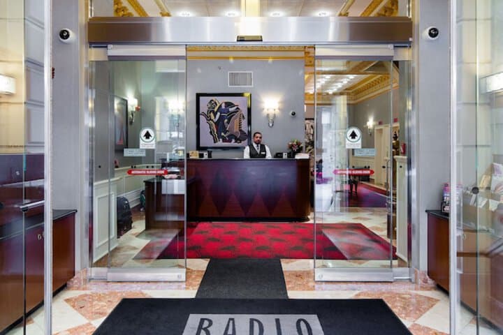 Radio City Apartments photo 2