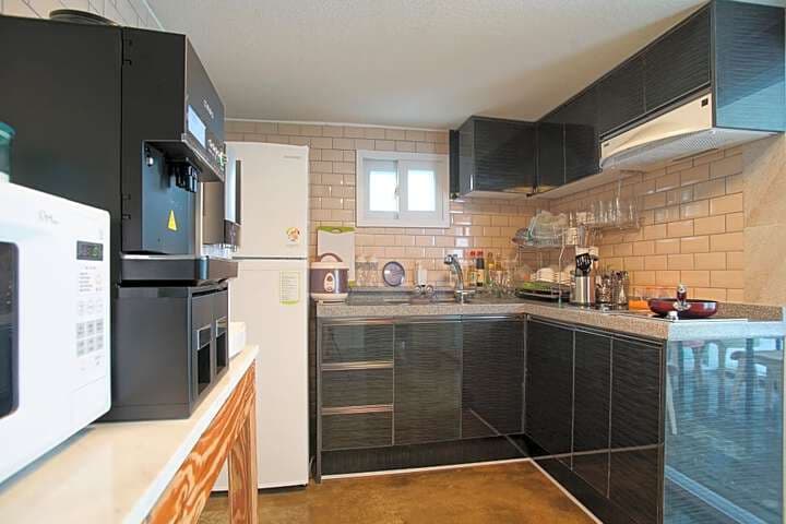 D.H Sinchon Guesthouse photo 2
