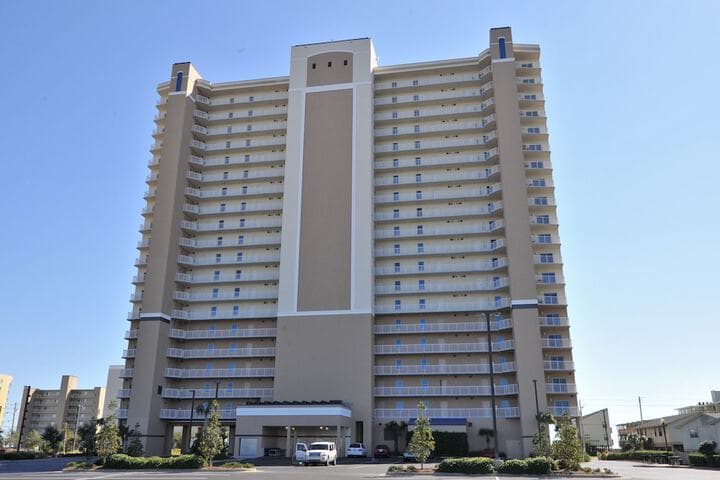 Crystal Tower Condominiums by Wyndham Vacation Rentals photo 2