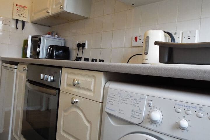 Edinburgh Palace Apartment photo 4