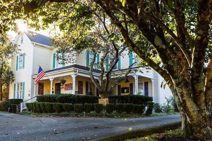 Montgomery Inn BnB photo 5