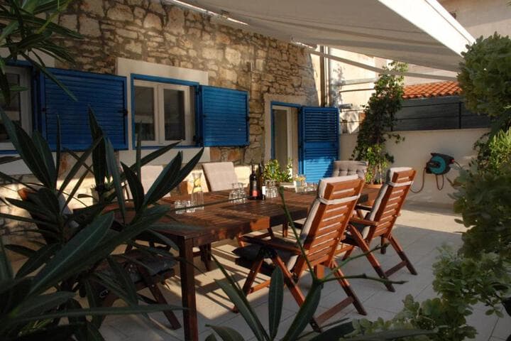 Stone House photo 5