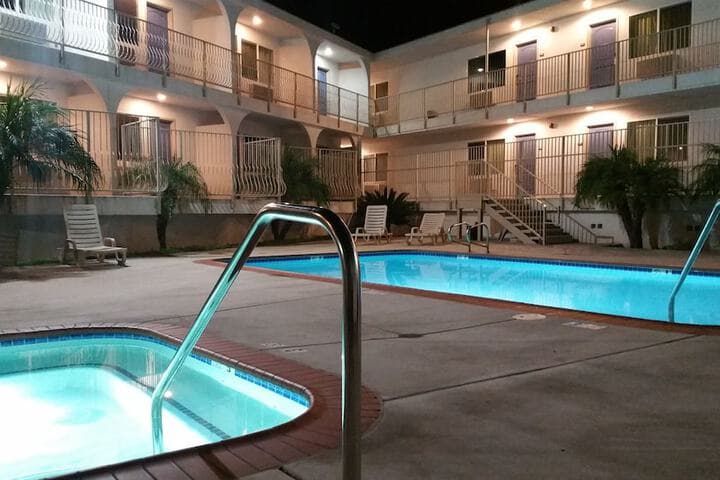 Pacific Inn photo 5