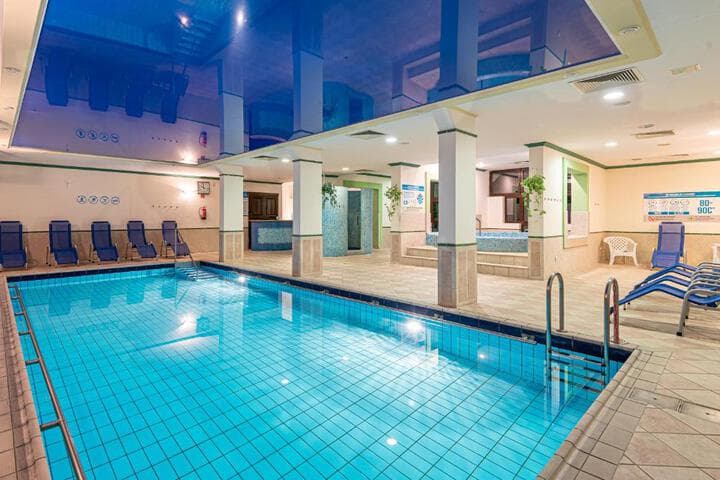 Hotel L�v�r Sopron photo 2