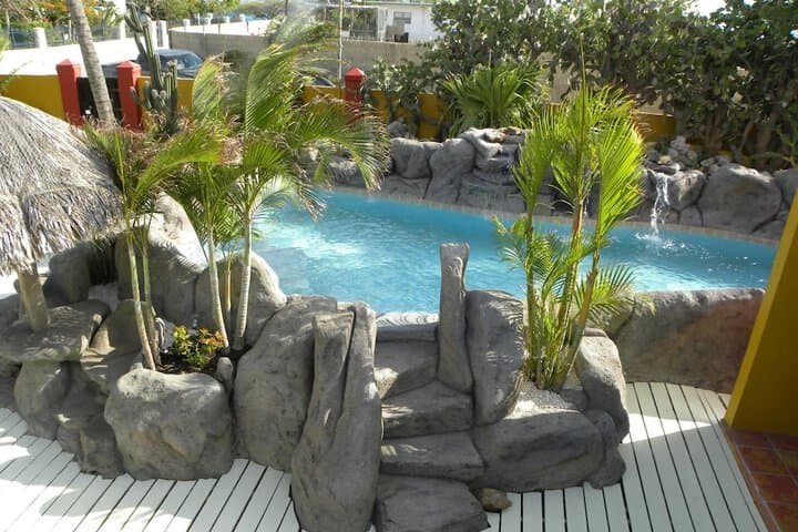 Sea Breeze Apartments photo 2