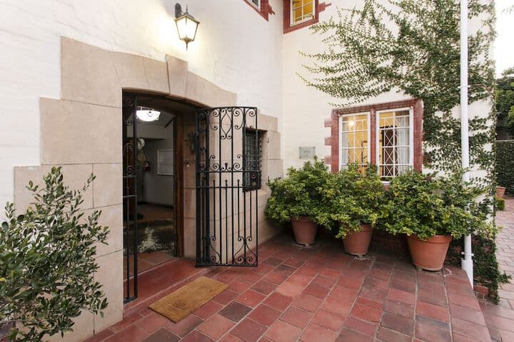 Brooklyn Manor photo 4