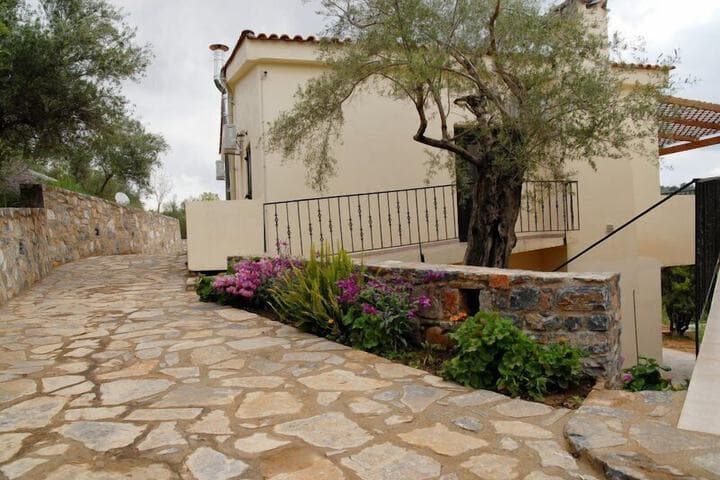Aposperitis Traditional Guesthouse photo 4