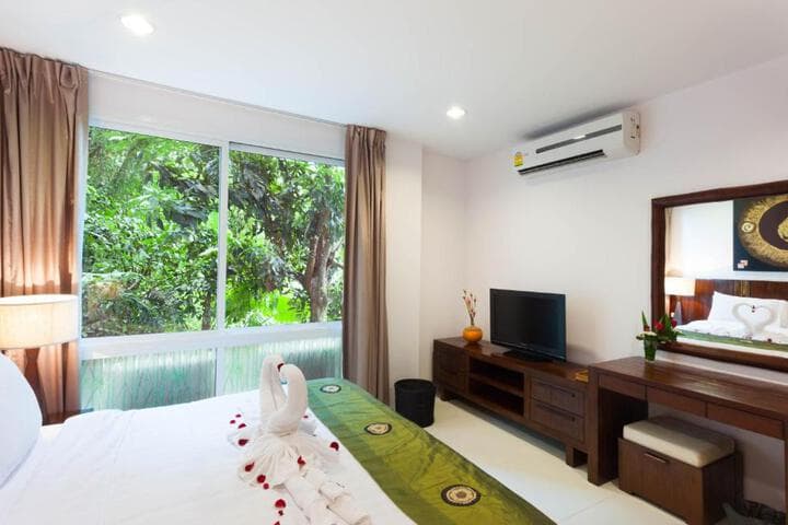 The Park Surin Serviced Apartments by RESAVA photo 2