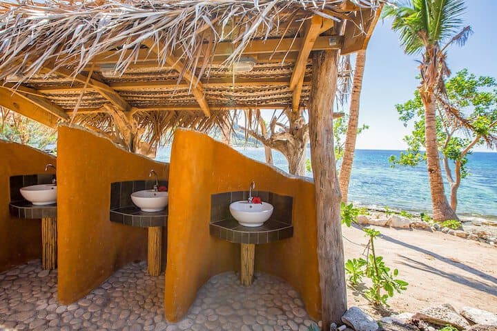 Barefoot Kuata Island Resort Fiji photo 3