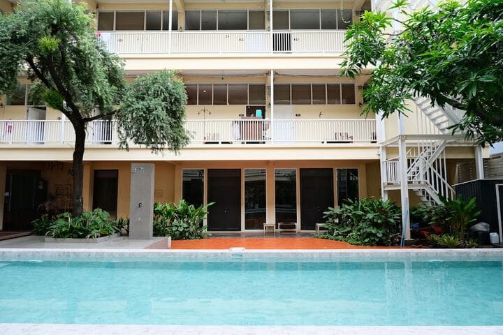 Feung Nakorn Balcony Rooms&Cafe photo 5