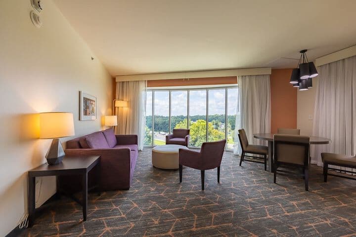 Dunwoody destination view