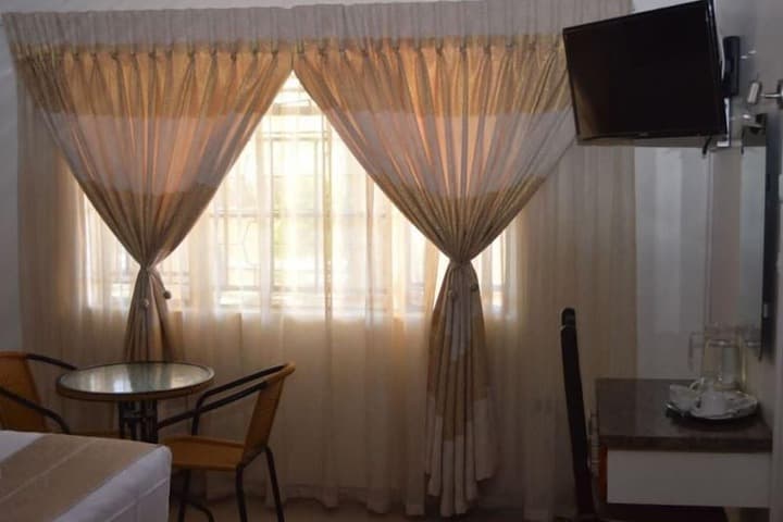 Crown Guest Lodge photo 5