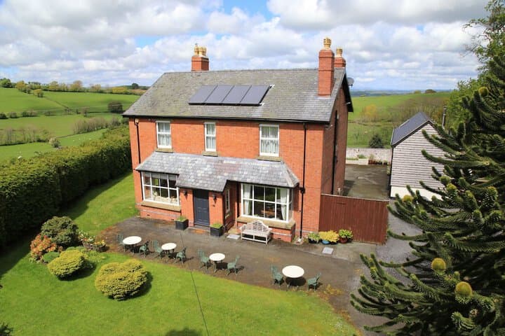 The Old Vicarage Dolfor photo 3