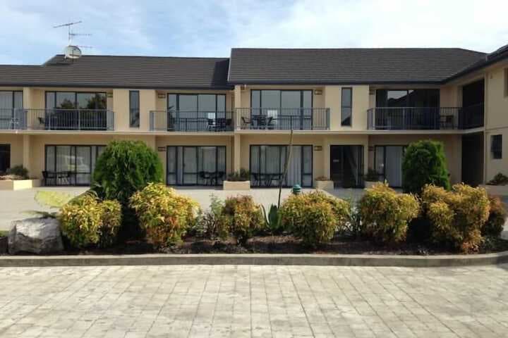 Avalon Manor Motel photo 4