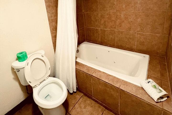 Econo Lodge Inn San Antonio photo 3