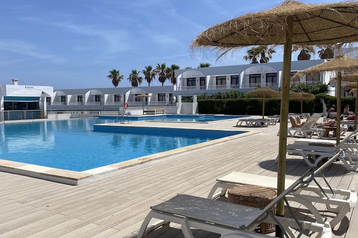 Aparthotel Beach Club photo 5