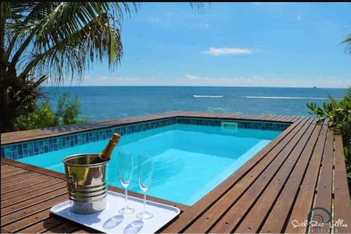 Cerf Island destination view