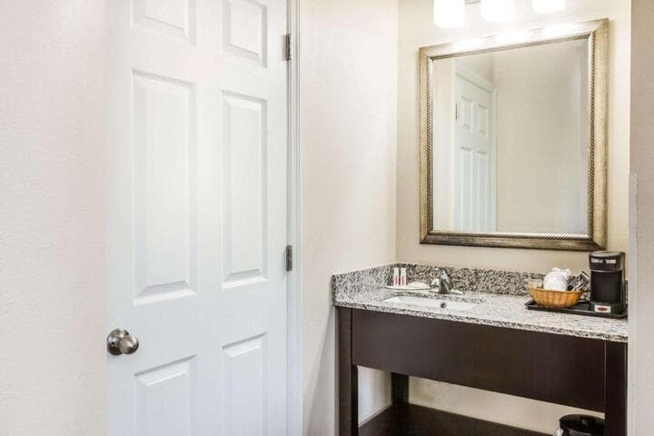 Baymont by Wyndham Newark at University of Delaware photo 2