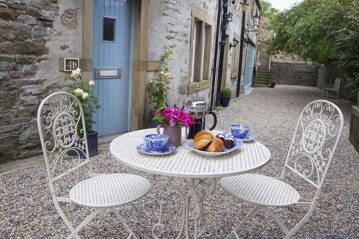 Linton Court Coach House photo 2