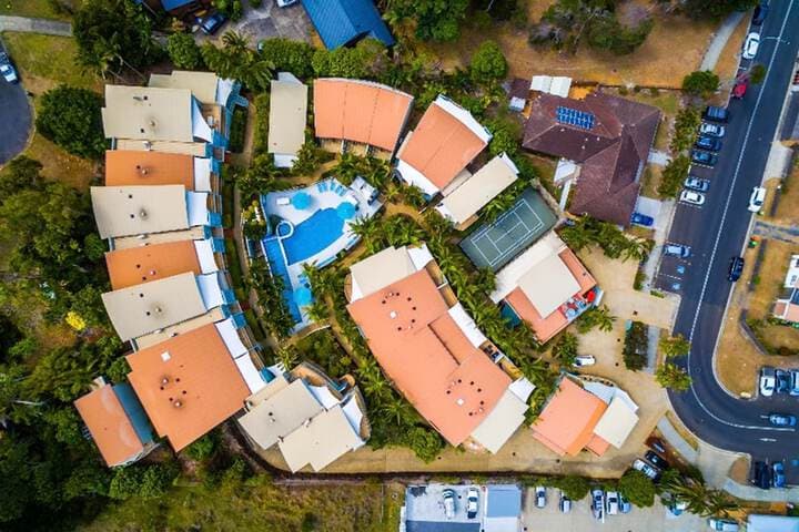 Lennox Beach Resort photo 2