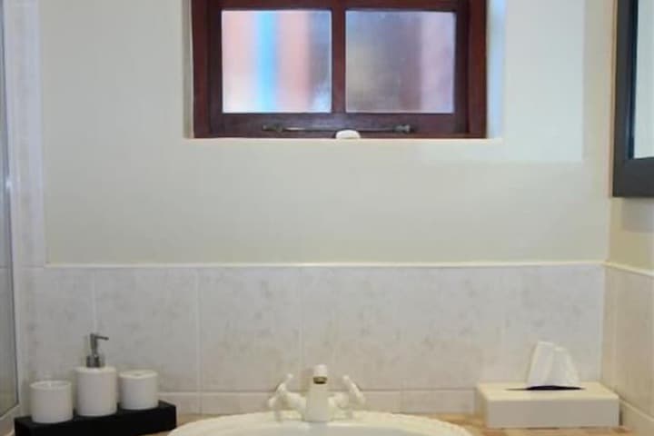 Dolphin Dunes Guest House photo 5