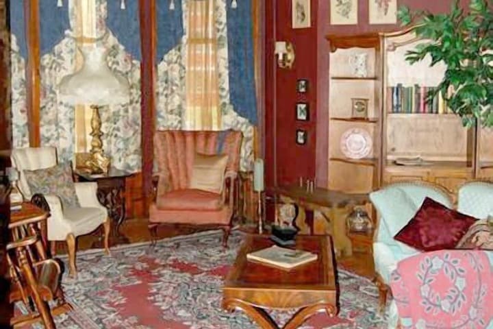 Schuster Mansion Bed & Breakfast photo 3