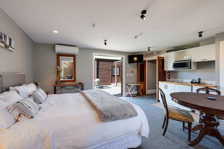 Manata Lodge photo 5