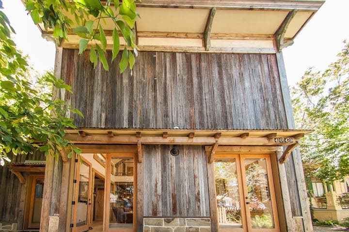 Squibb Houses photo 2