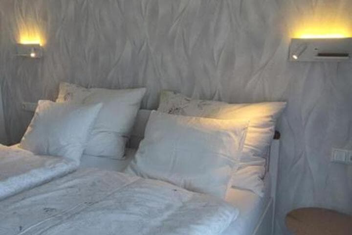 Hillside Rooms photo 5