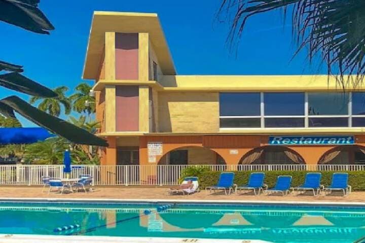 Bposhtels Hollywood Florida Hostel photo 4