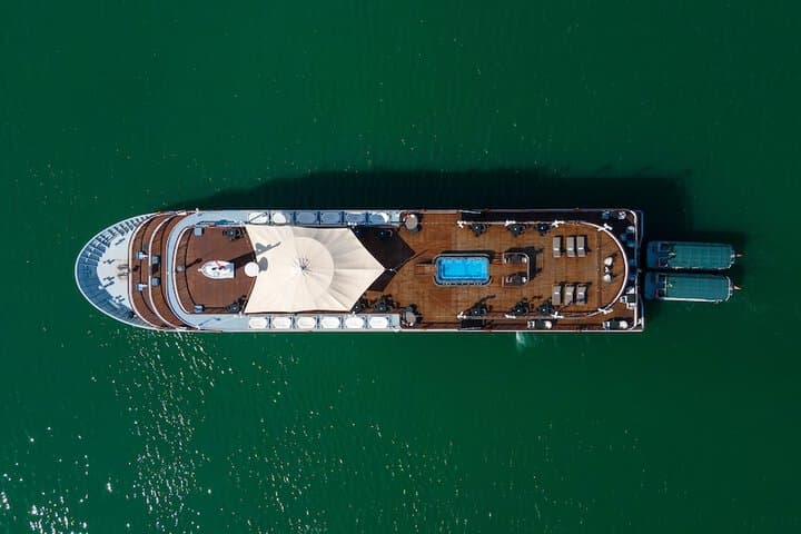Paradise Elegance Cruise photo 4