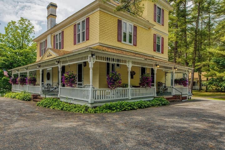 Rockwell Falls Inn&Wine Bar photo 2