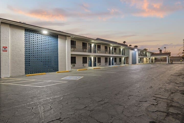 Travel Inn in Phoenix (Alhambra) photo 2