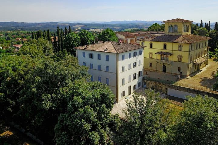 Villa Montarioso photo 2