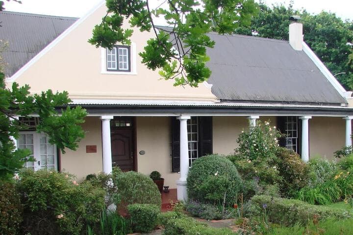 Die Waenhuis Guest House photo 2