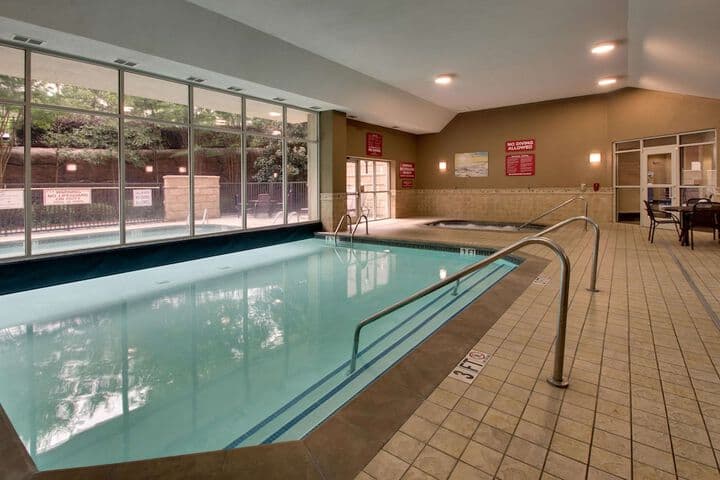 Drury Inn & Suites Charlotte Northlake photo 5