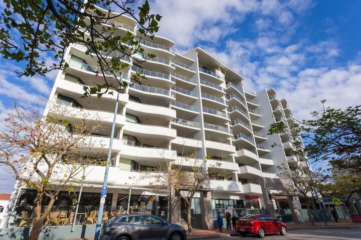 Nautilus by Rockingham Apartments photo 2