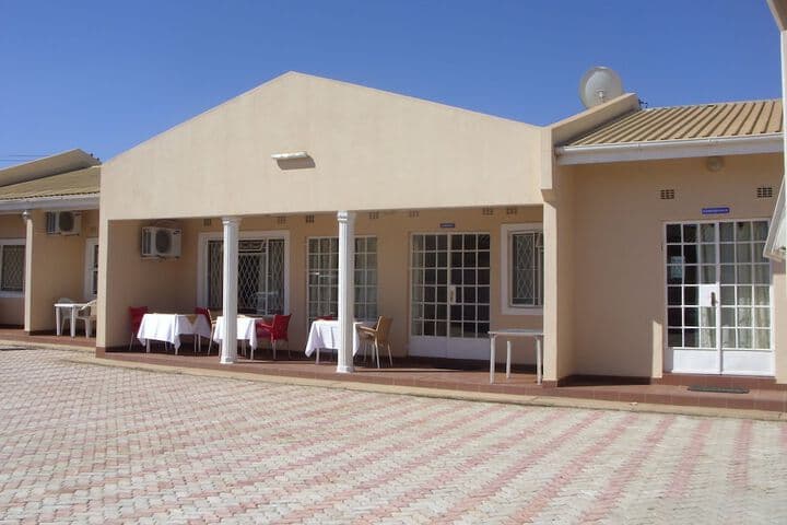 Lusaka Mosi-O Tunya Executive Lodge photo 5