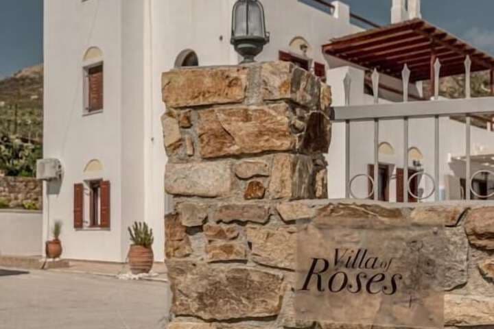Villa of Roses Private villa with pool photo 3