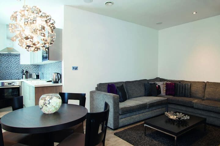 EPIC Apart Hotel Seel Street photo 5