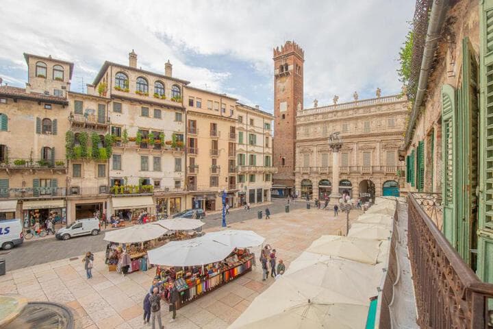 Corte Realdi Suites Piazza Erbe photo 2