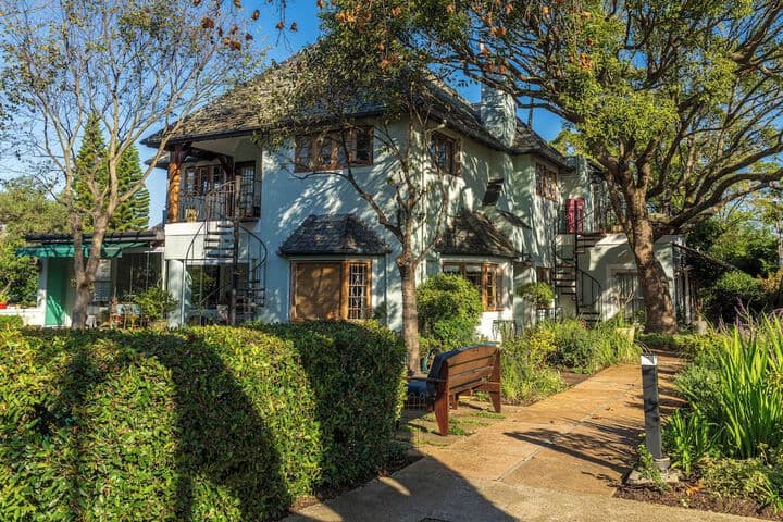 Hedge House photo 2