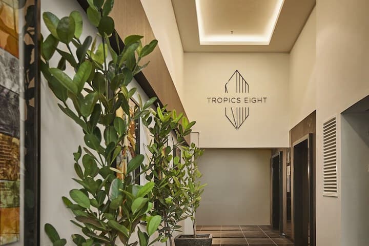 Tropics Eight Suites photo 2